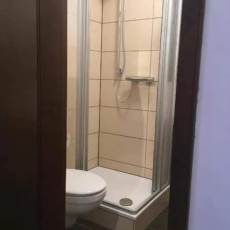 فندق Hotel-pension Zum Paradies