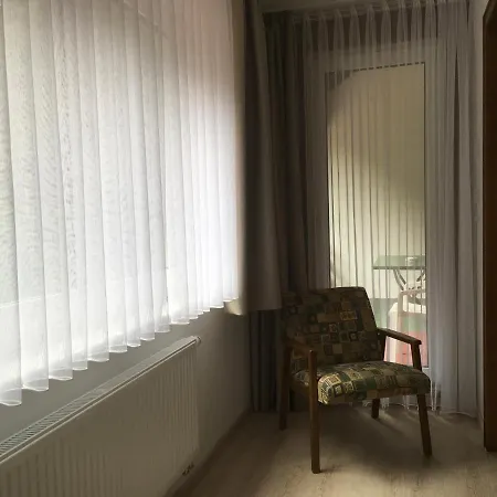 Hotel-pension Zum Paradies Отель 2*