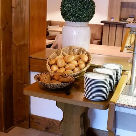 Hotel-pension Zum Paradies Hotel