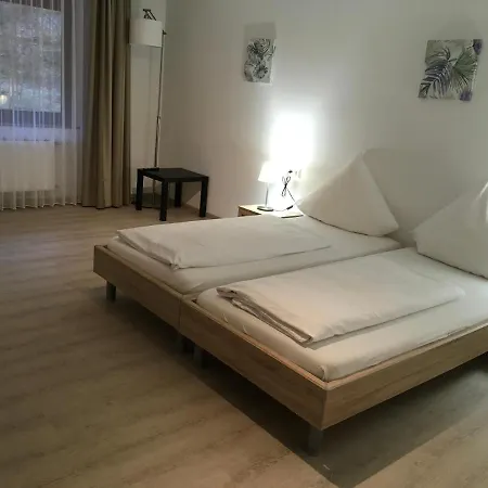 Hotel-pension Zum Paradies فيلنغن