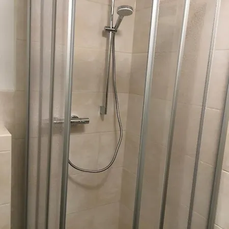 Отель Hotel-pension Zum Paradies