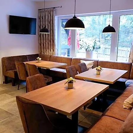 Hotel-pension Zum Paradies 2* Willingen (Upland)