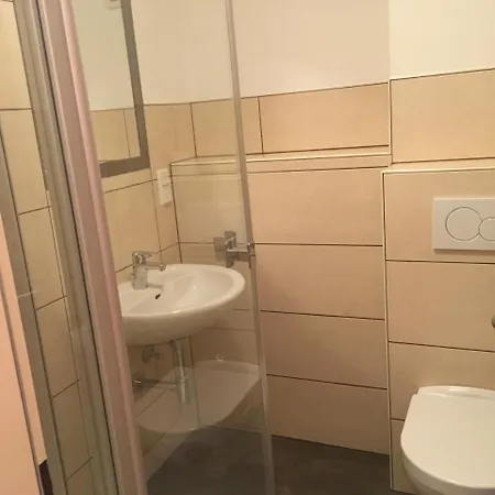 Hotel-pension Zum Paradies Willingen (Upland)