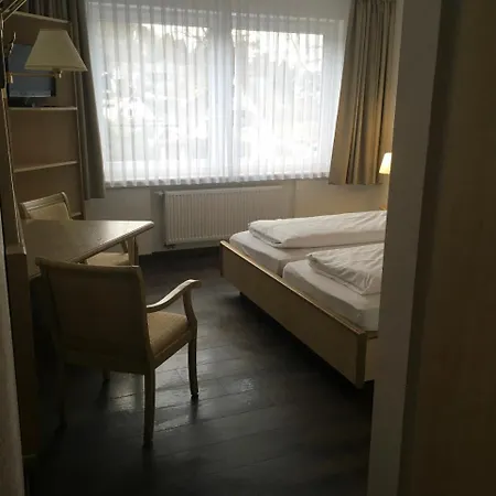 Hotel-pension Zum Paradies 2* Виллинген