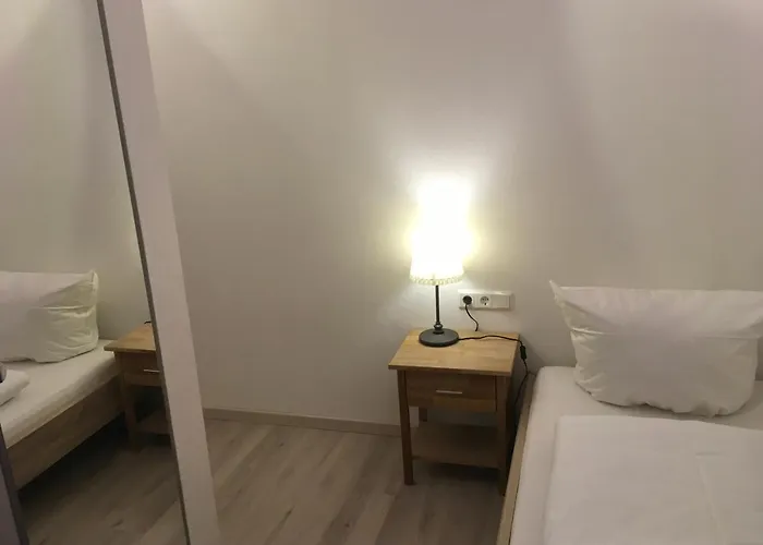 Hotel-pension Zum Paradies Hotel 2*