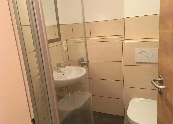 Hotel-pension Zum Paradies Willingen (Upland)