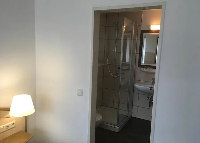 Hotel Hotel-pension Zum Paradies 2*